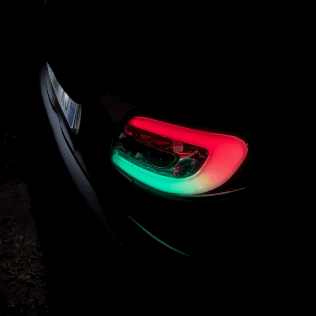 Charger la vidéo : Transformez l’arrière de votre 206 avec ces feux RGB LED inspirés des dernières tendances du tuning.